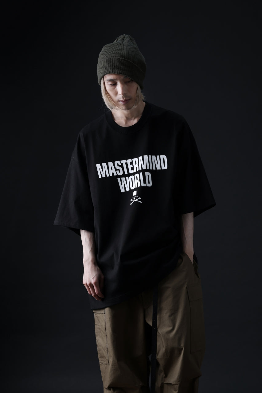 Load image into Gallery viewer, mastermind WORLD JUSTICE TEE / BOXY FIT (BLACK)