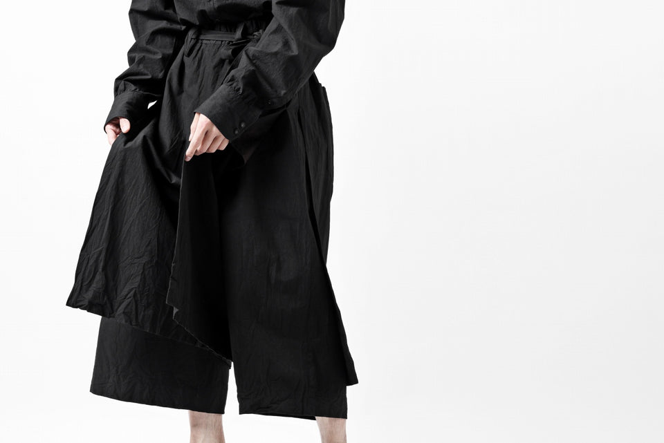 Load image into Gallery viewer, KLASICA VENT LAYERED FOLKLORE TROUSERS / HAND DYED COTTON-LINEN (BLACK)