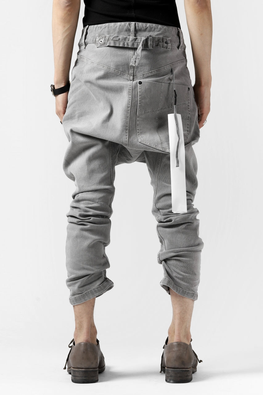 11 BY BORIS BIDJAN SABERI LOW-DROPPED CROTCH BAGGY PANT "P4C-F-1481" (STRETCH DENIM / ICE GREY)