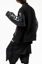 Load image into Gallery viewer, FACETASM &quot;F&quot; STADIUM JACKET (BLACK)