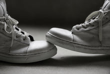 Load image into Gallery viewer, 【Reserved items】Portaille exclusive LEX-DIVO HAND-DYEING HIGHTOP SNEAKERS (WHITE DUST)