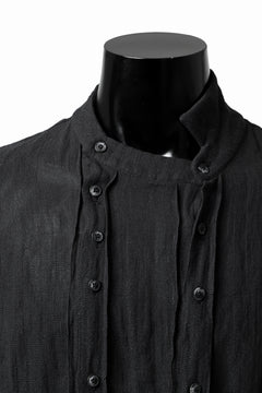 Load image into Gallery viewer, SOSNOVSKA UNEXPECTED DISPLACEMENT SHIRT (BLACK)