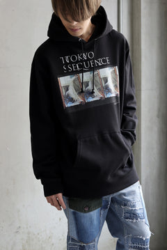 Load image into Gallery viewer, TOKYO SEQUENCE SWEAT HOODIE / PH1 (BLACK)