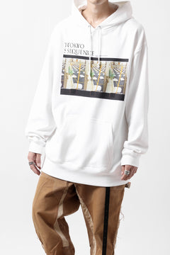 Load image into Gallery viewer, TOKYO SEQUENCE SWEAT HOODIE / PH2 (WHITE)