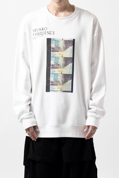 Load image into Gallery viewer, TOKYO SEQUENCE SWEAT TOP / PH4 (WHITE)