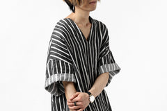 Load image into Gallery viewer, _vital exclusive collarless pullover shirt / vintage striped linen (BLACK x WHITE)