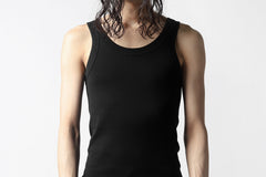 Load image into Gallery viewer, ATTACHMENT by KAZUYUKI KUMAGAI Tank Top / Silky Bio Milling (BLACK)