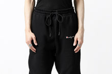 Load image into Gallery viewer, READYMADE PIONCHAM SWEAT PANTS (BLACK)