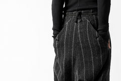 画像をギャラリービューアに読み込む, daska x LOOM exclucive lowcrotch trousers / bouclé stripe (CARBON)