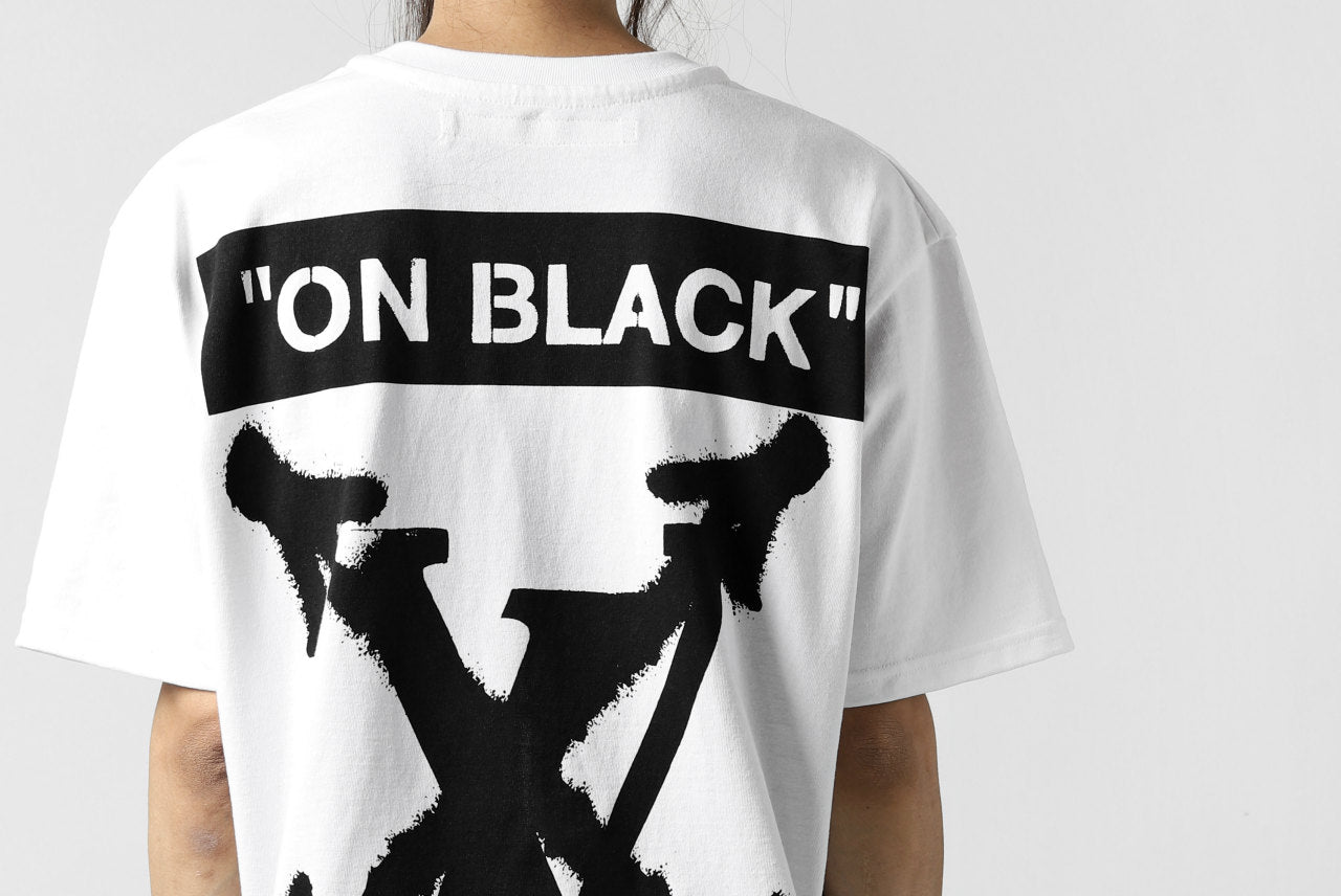 A.F ARTEFACT x buggy exclusive "ON BLACK" T-SHIRT (WHITE x RED)