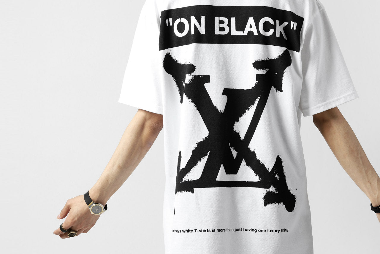 A.F ARTEFACT x buggy exclusive "ON BLACK" T-SHIRT (WHITE x RED)