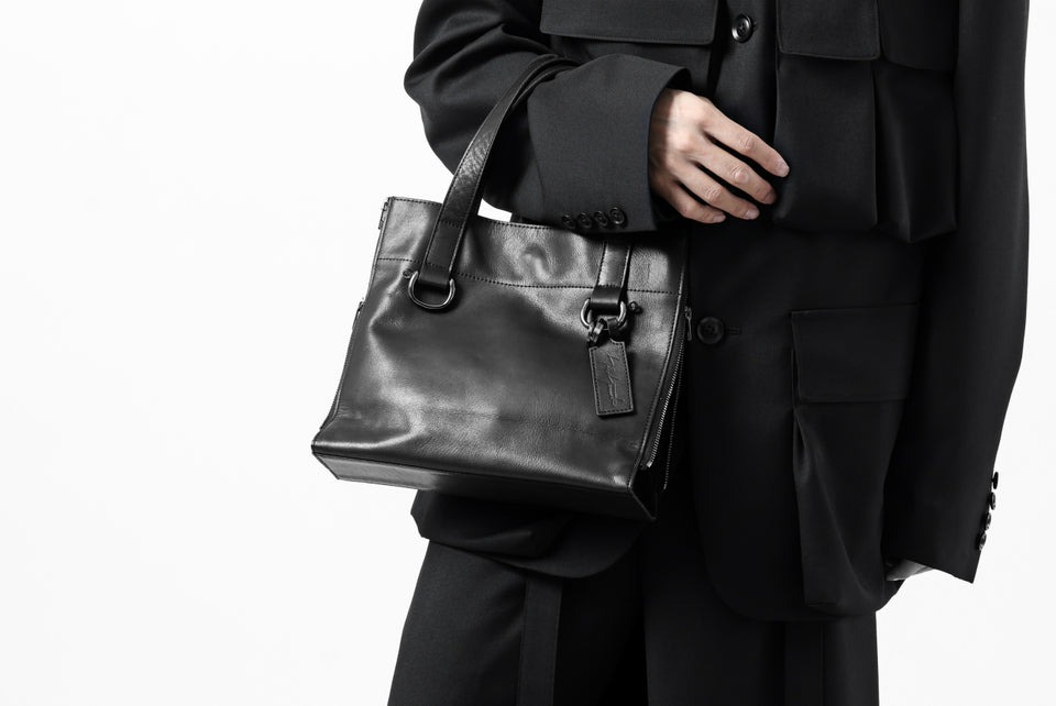 Load image into Gallery viewer, discord Yohji Yamamoto Side Zip Tote Bag S / Soft Shrink Cow Leather (BLACK)