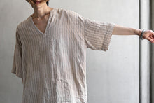 Load image into Gallery viewer, _vital exclusive minimal tunica tops / tea stain dyed linen (BEIGE STRIPE)