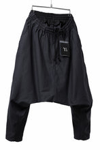 Load image into Gallery viewer, Y&#39;s MULTI POCKETS SAROUEL PANTS / BACK SATIN VULCANIZATION COTTON (BLACK)