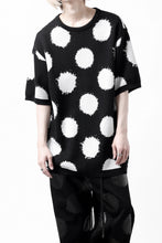 Load image into Gallery viewer, Y&#39;s.... HALF SLEEVE KNIT TOPS / JACQUARD WHITE DOTS (BLACK)