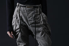 Load image into Gallery viewer, masnada ICONIC ZIP PANTS / STRETCH REPURPOSED COTTON (DUST)