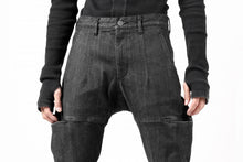 画像をギャラリービューアに読み込む, Zero Water-repellent Super Stretch 6-Pocket Denim Pants (BLACK)
