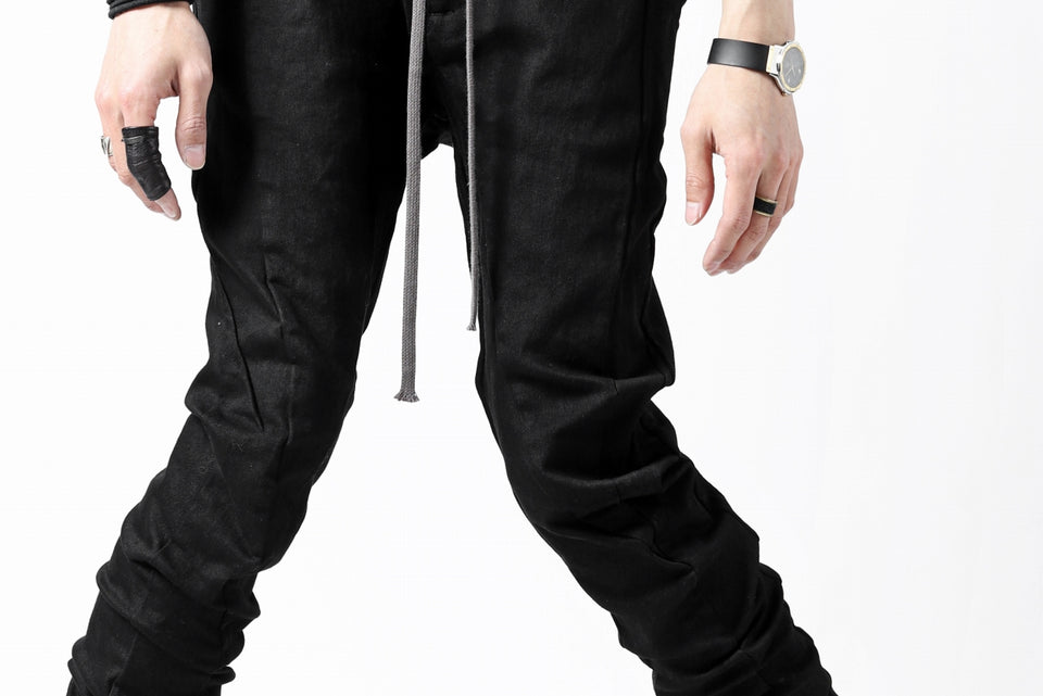 A.F ARTEFACT -thin-3D- WASHER DENIM ANATOMICAL PANTS (BLACK)