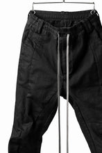 画像をギャラリービューアに読み込む, A.F ARTEFACT -thin-3D- WASHER DENIM ANATOMICAL PANTS (BLACK)