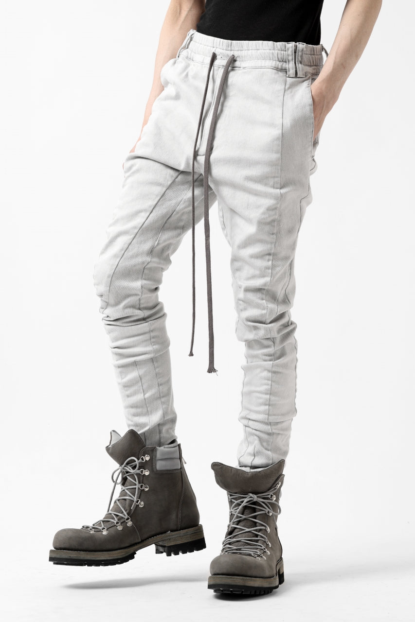 A.F ARTEFACT -thin-3D- DUST DYED ANATOMICAL DENIM PANTS (WHITE)