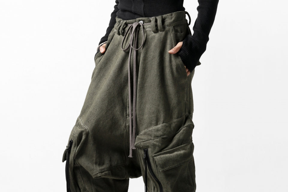 Load image into Gallery viewer, A.F ARTEFACT HEAVY CROTCH CARGO PANTS / LOW COUNT DENIM (COLD DYED / KHAKI)