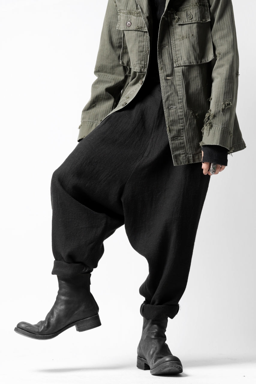 A.F ARTEFACT LOW CLOTCH WIDE TAPERED PANTS / SMOOTH KERSEY (BLACK