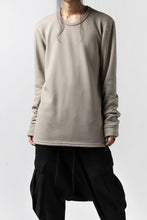 Load image into Gallery viewer, A.F ARTEFACT exclusive ROUND NECK PULL OVER TOPS / BOMBERHEAT® (BEIGE)