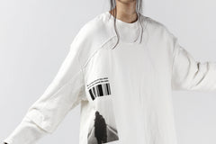 Load image into Gallery viewer, A.F ARTEFACT &quot;ANSWERS&quot; DOCKING SWEATER TOPS (WHITE)