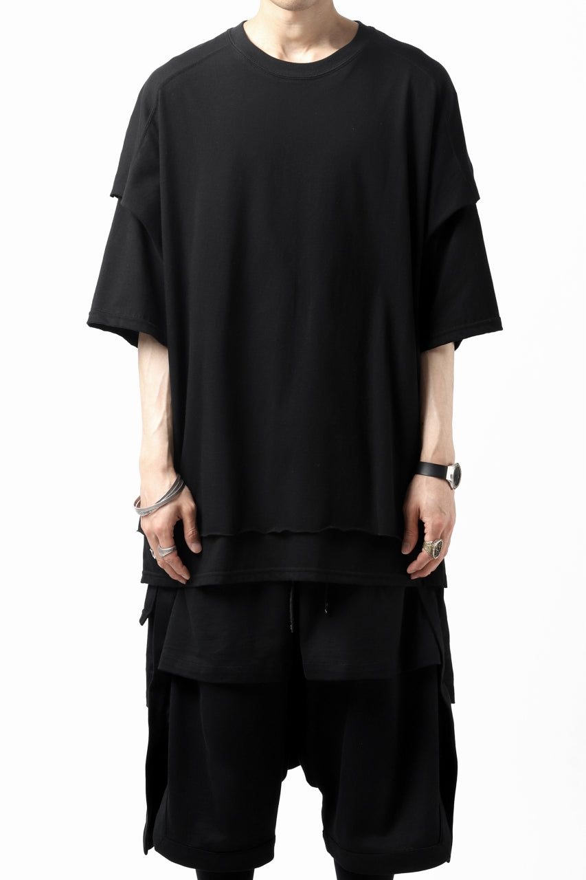 A.F ARTEFACT "NO FACE" LAYERED OVER SIZE TOPS (BLACK)