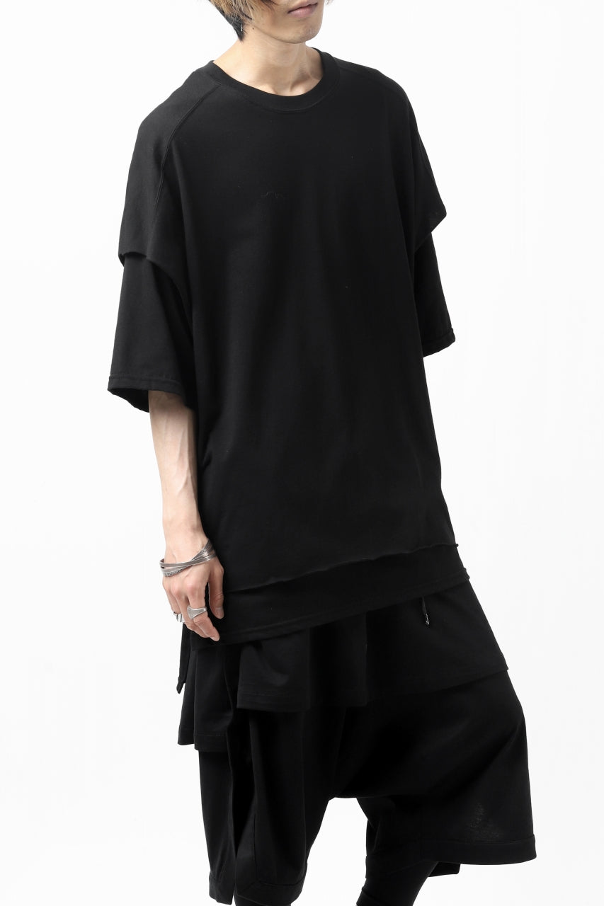 A.F ARTEFACT "NO FACE" LAYERED OVER SIZE TOPS (BLACK)