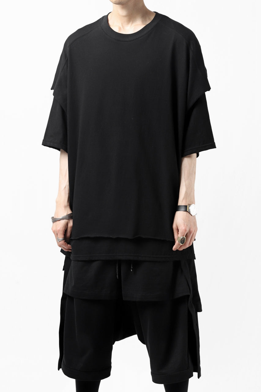 A.F ARTEFACT "NO FACE" LAYERED OVER SIZE TOPS (BLACK)