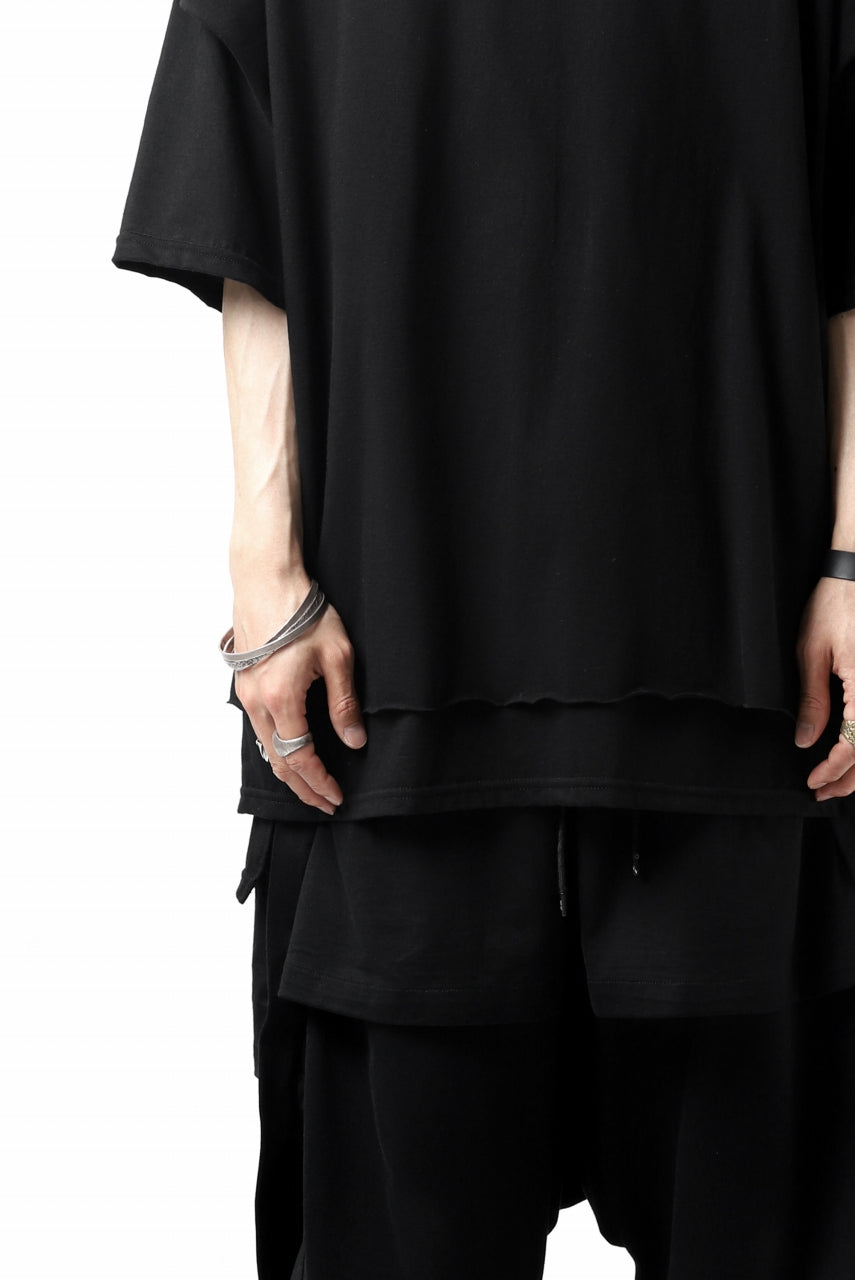 A.F ARTEFACT "NO FACE" LAYERED OVER SIZE TOPS (BLACK)