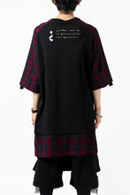 Load image into Gallery viewer, A.F ARTEFACT &quot;CLUELESS&quot; DOCKING RAGLAN TOPS (BLACK x RED)