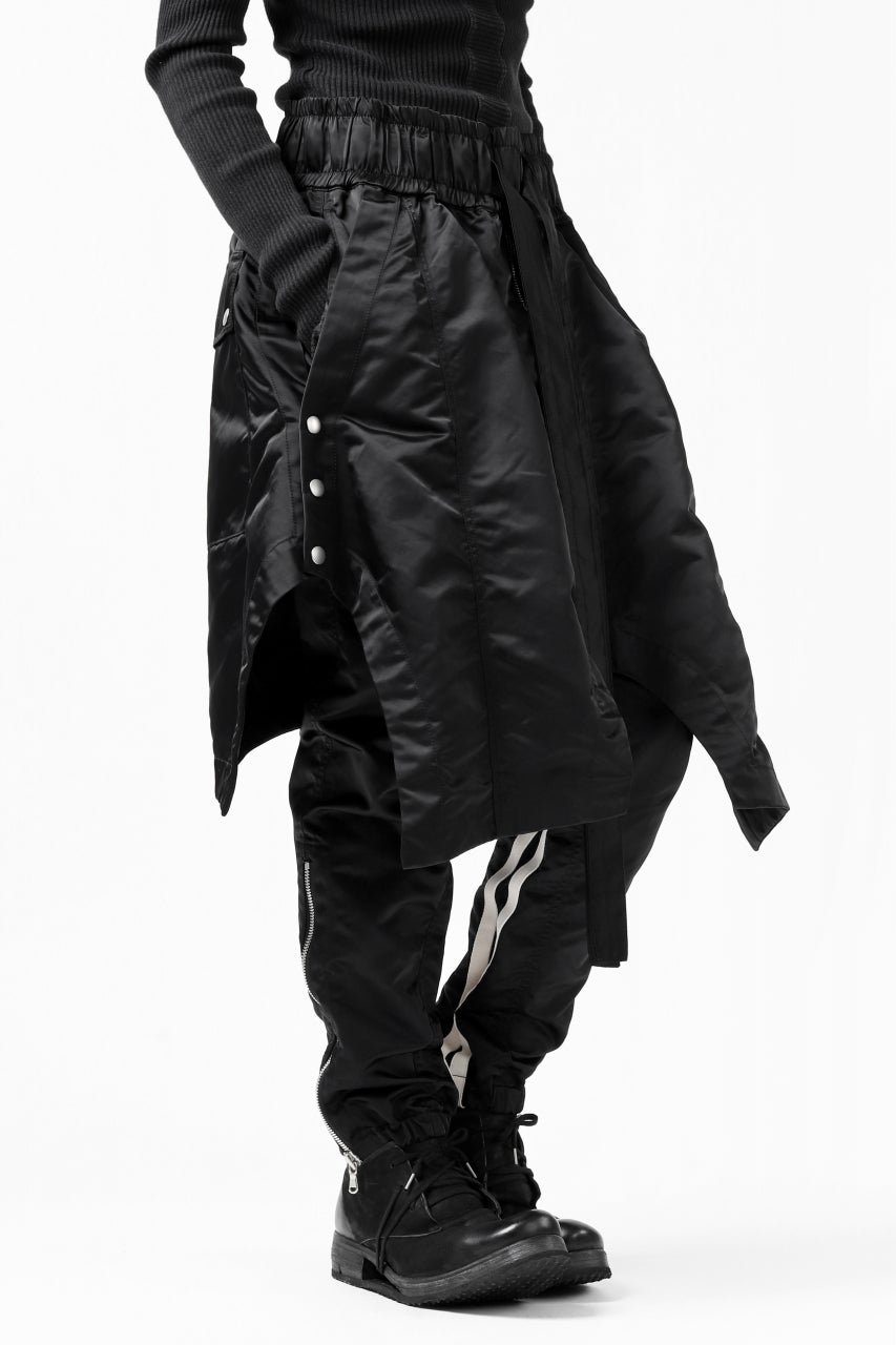 A.F ARTEFACT "Trunk-Show" COVERT LAYERED PANTS / LUXURY NYLON (BLACK)