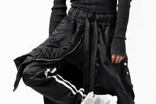 画像をギャラリービューアに読み込む, A.F ARTEFACT &quot;Trunk-Show&quot; COVERT LAYERED PANTS / LUXURY NYLON (BLACK)