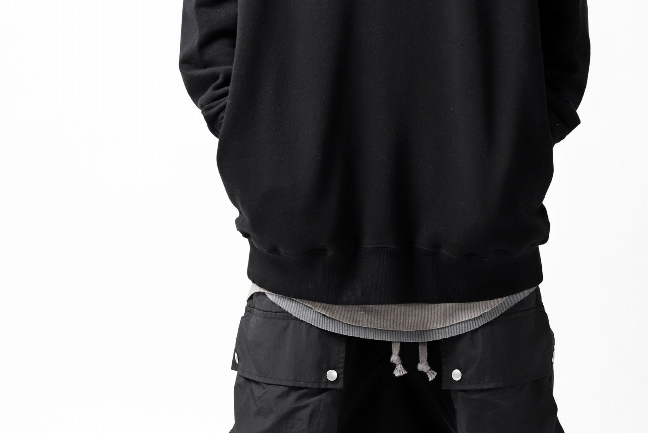 A.F ARTEFACT "CHEST" SWEATER HOODIE (BLACK)