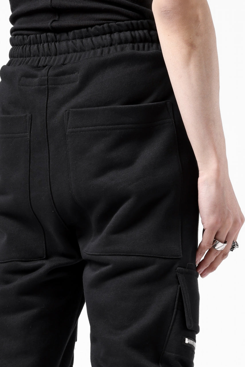 A.F ARTEFACT -SLICKY2- SWEATER SLIM CUFF PANTS (BLACK)