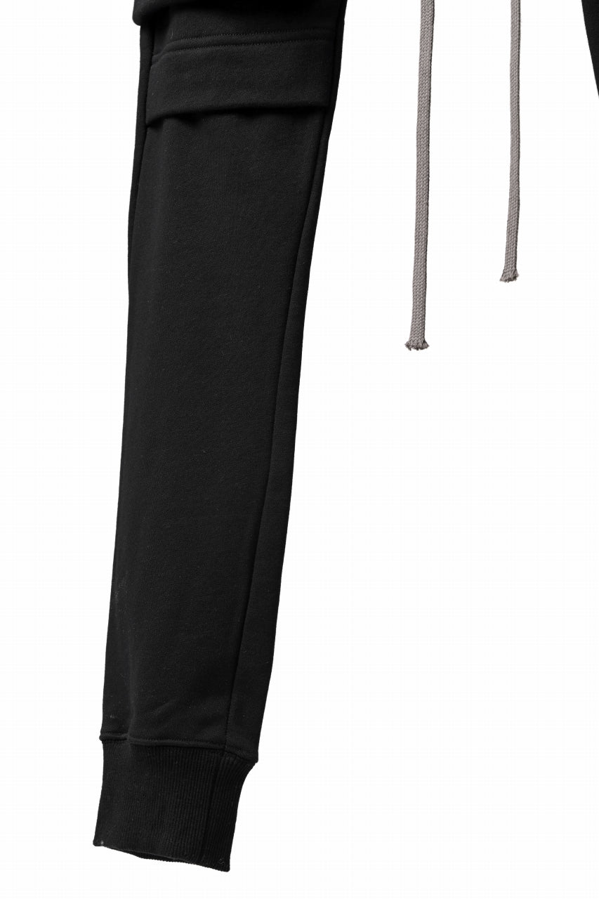 A.F ARTEFACT -SLICKY2- SWEATER SLIM CUFF PANTS (BLACK)