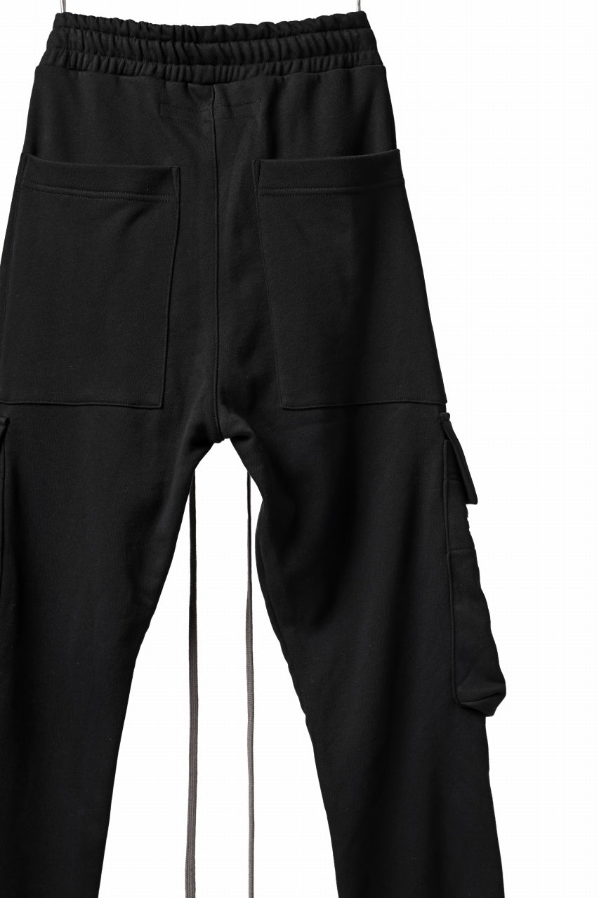 A.F ARTEFACT -SLICKY2- SWEATER SLIM CUFF PANTS (BLACK)