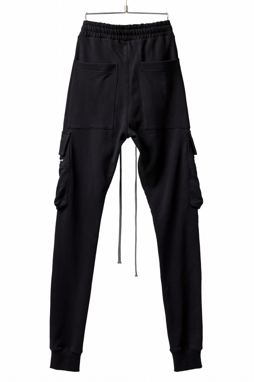 A.F ARTEFACT -SLICKY2- SWEATER SLIM CUFF PANTS (BLACK)