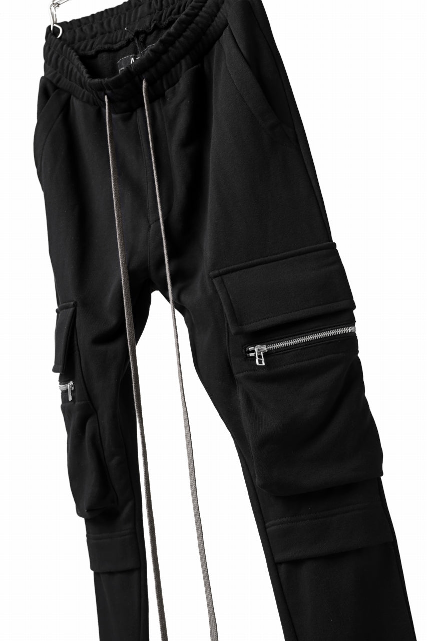 A.F ARTEFACT -SLICKY2- SWEATER SLIM CUFF PANTS (BLACK)