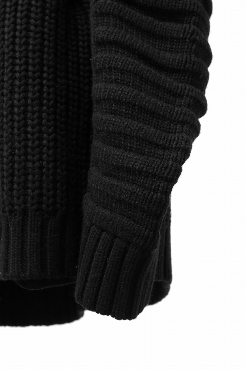 Load image into Gallery viewer, A.F ARTEFACT CABLE KNIT RAGLAN PULL OVER / LOW GAUGE WOOL (BLACK)