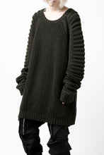 Load image into Gallery viewer, A.F ARTEFACT LOWGAUGE CABLE KNIT PULLOVER LADDER-SLEEVE (KHAKI)