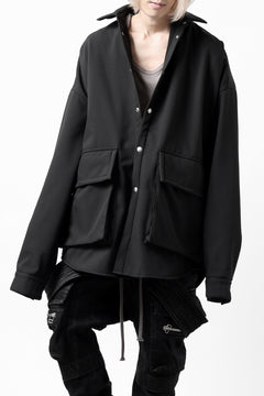 Load image into Gallery viewer, A.F ARTEFACT COCOON SHIRT JACKET / BONDING NYLON x FLEECE (BLACK)