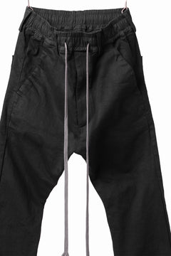 Load image into Gallery viewer, A.F ARTEFACT FLARE LONG PANTS / STRETCH COTTON DENIM (BLACK)