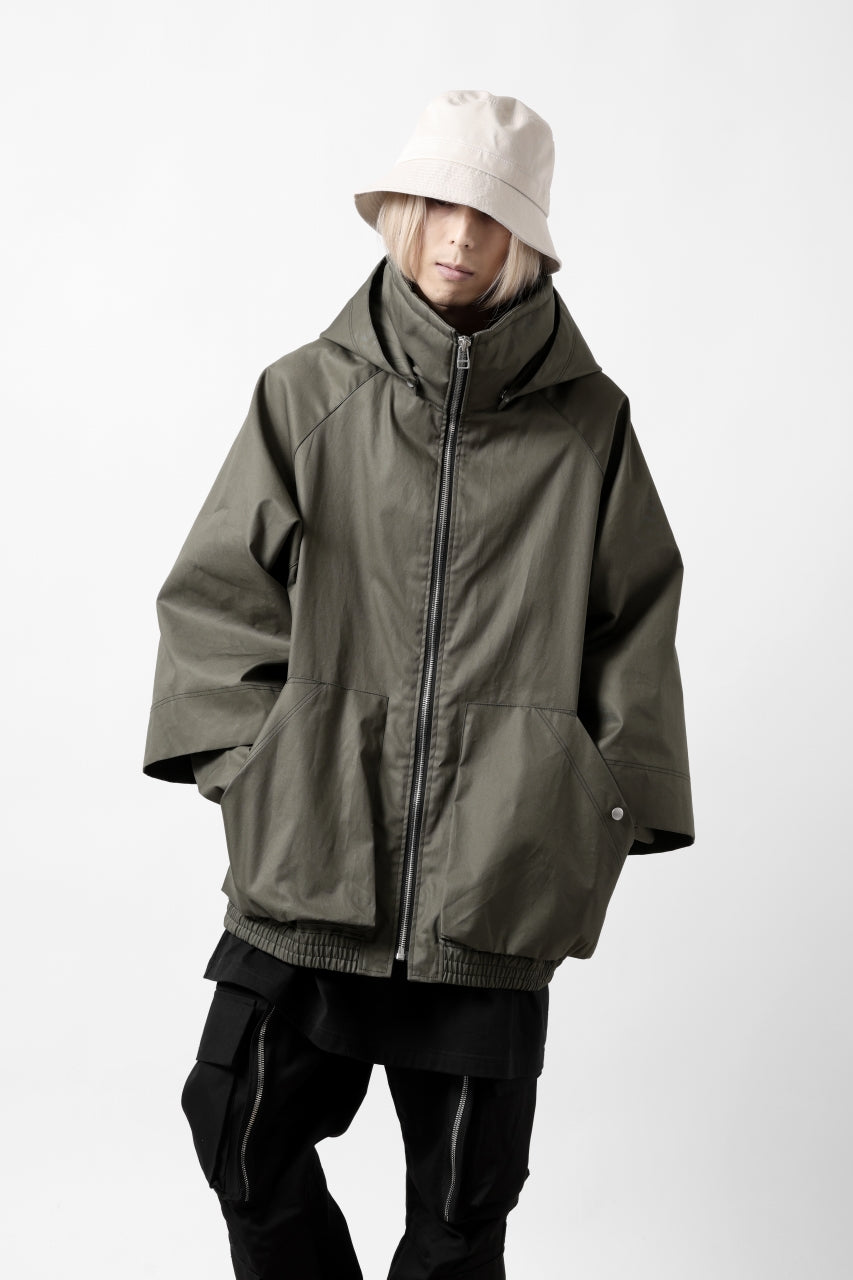 A.F ARTEFACT LAYERED WR HOODED JACKET / COATING COTTON GABARDINE (KHAKI)