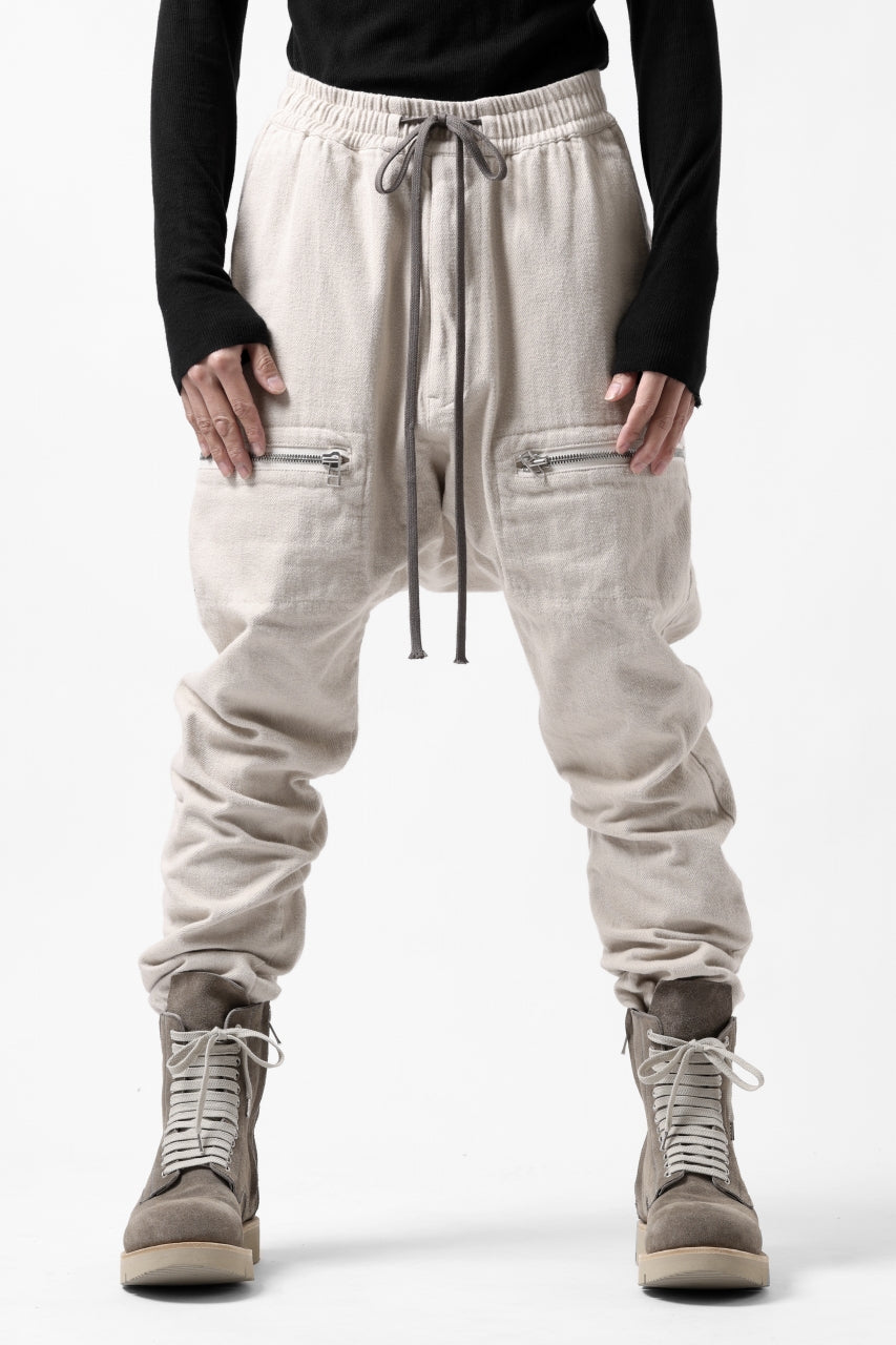Load image into Gallery viewer, A.F ARTEFACT D-CLOTCH SIDE ZIP LONG PANTS / COTTON TWILL (IVORY)
