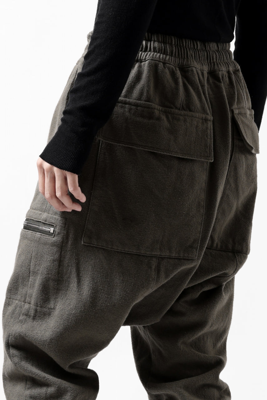 A.F ARTEFACT D-CLOTCH SIDE ZIP LONG PANTS / COTTON TWILL (KHAKI)