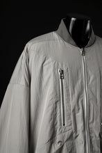 Load image into Gallery viewer, A.F ARTEFACT REVERSIBLE &quot;BOMBER&quot; MA-1 JACKET (IVORY x IVORY)