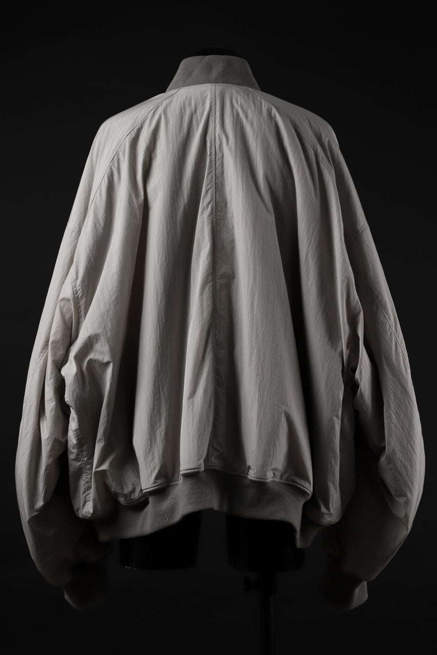 A.F ARTEFACT REVERSIBLE "BOMBER" MA-1 JACKET (IVORY x IVORY)